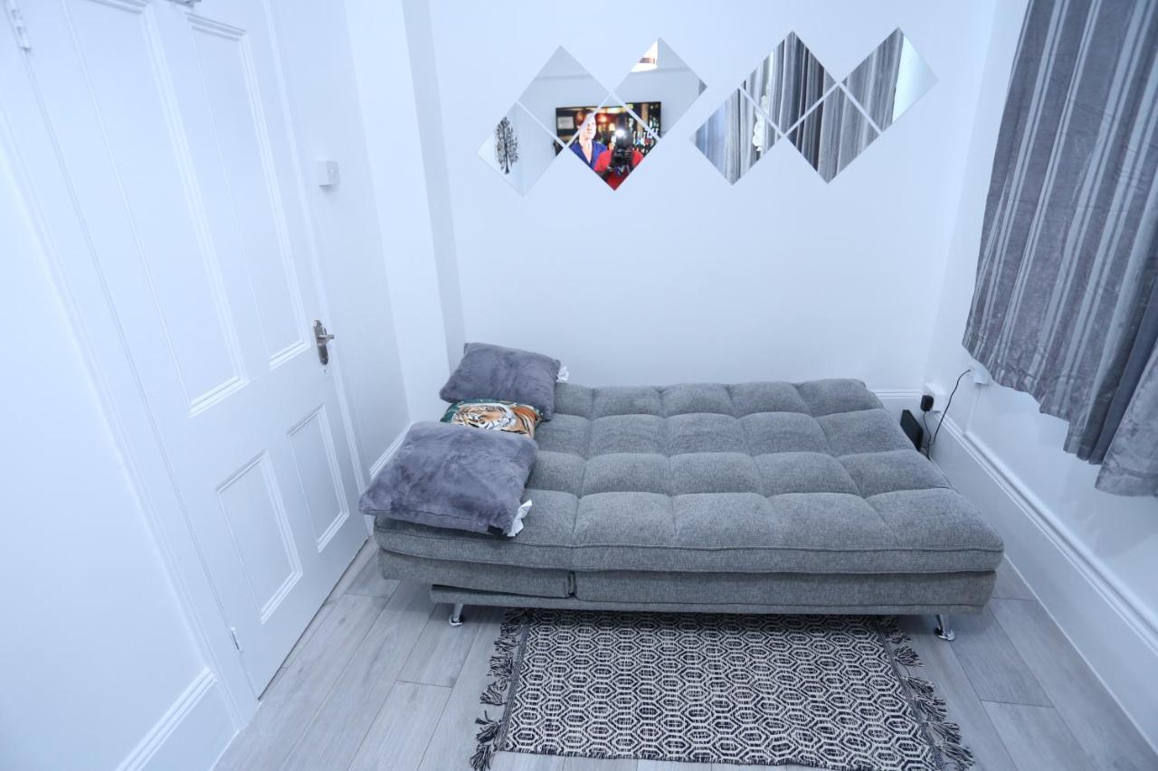 London Town Apartment- Lewisham Екстериор снимка