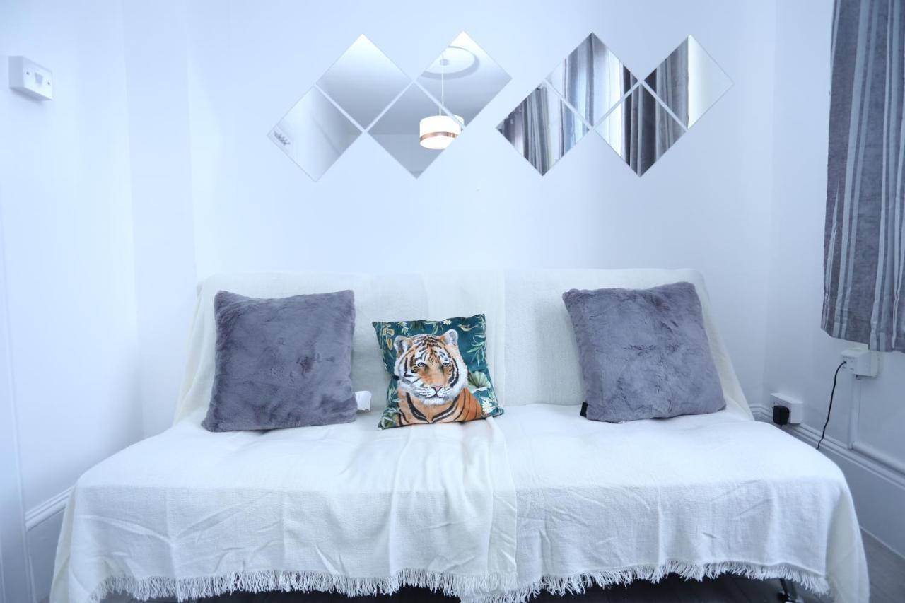 London Town Apartment- Lewisham Екстериор снимка