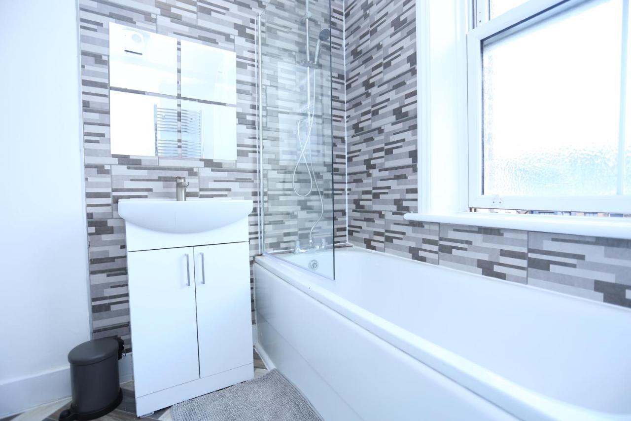 London Town Apartment- Lewisham Екстериор снимка